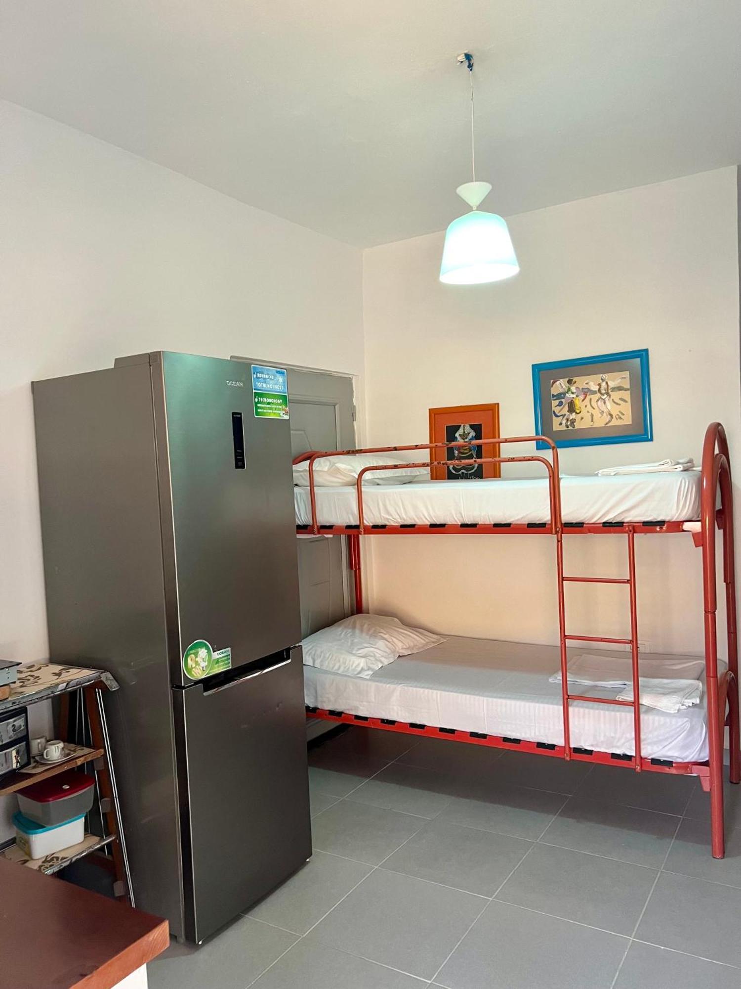 Jardin Miraculeux Hotel Himare Bagian luar foto