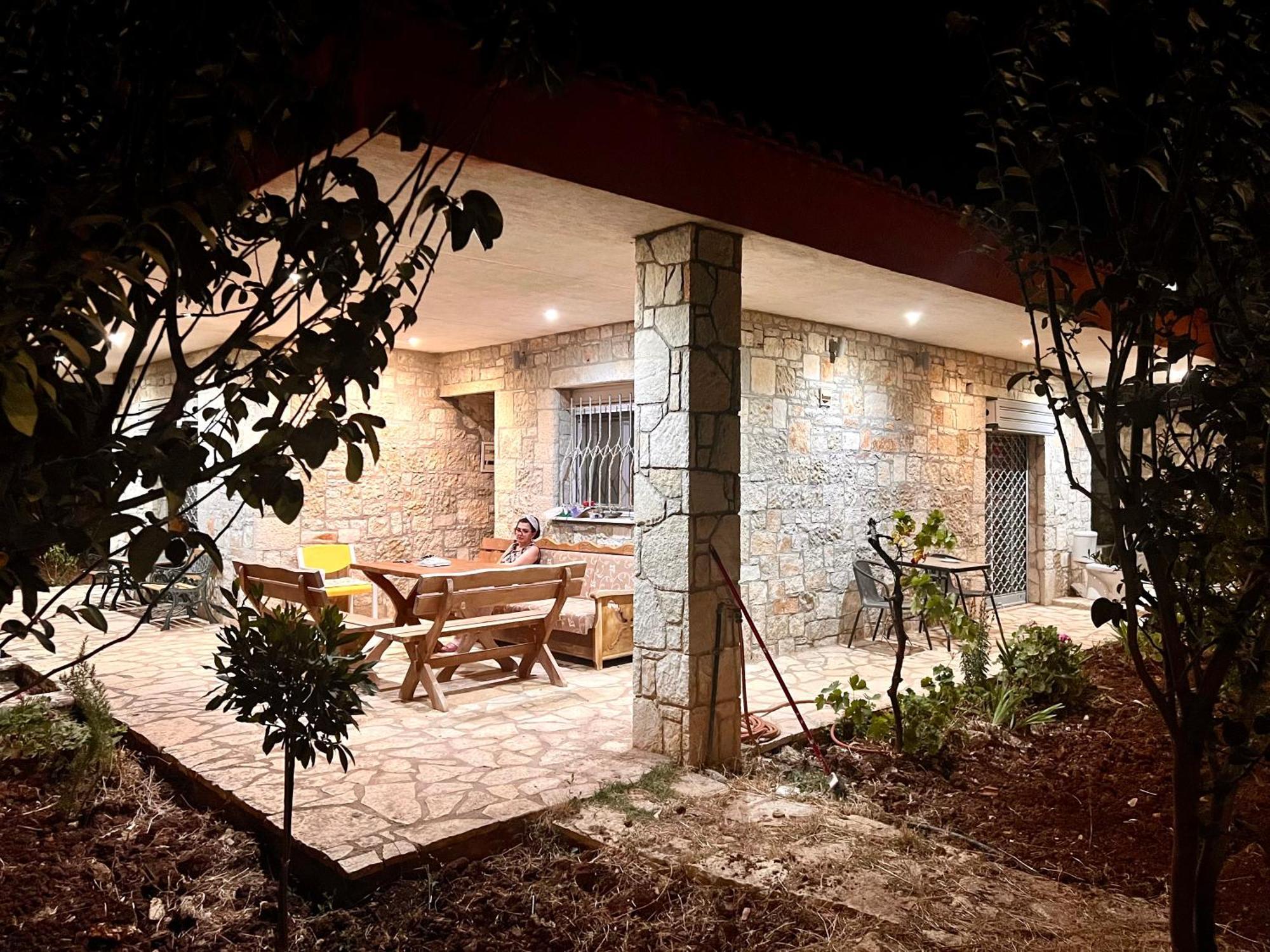 Jardin Miraculeux Hotel Himare Bagian luar foto