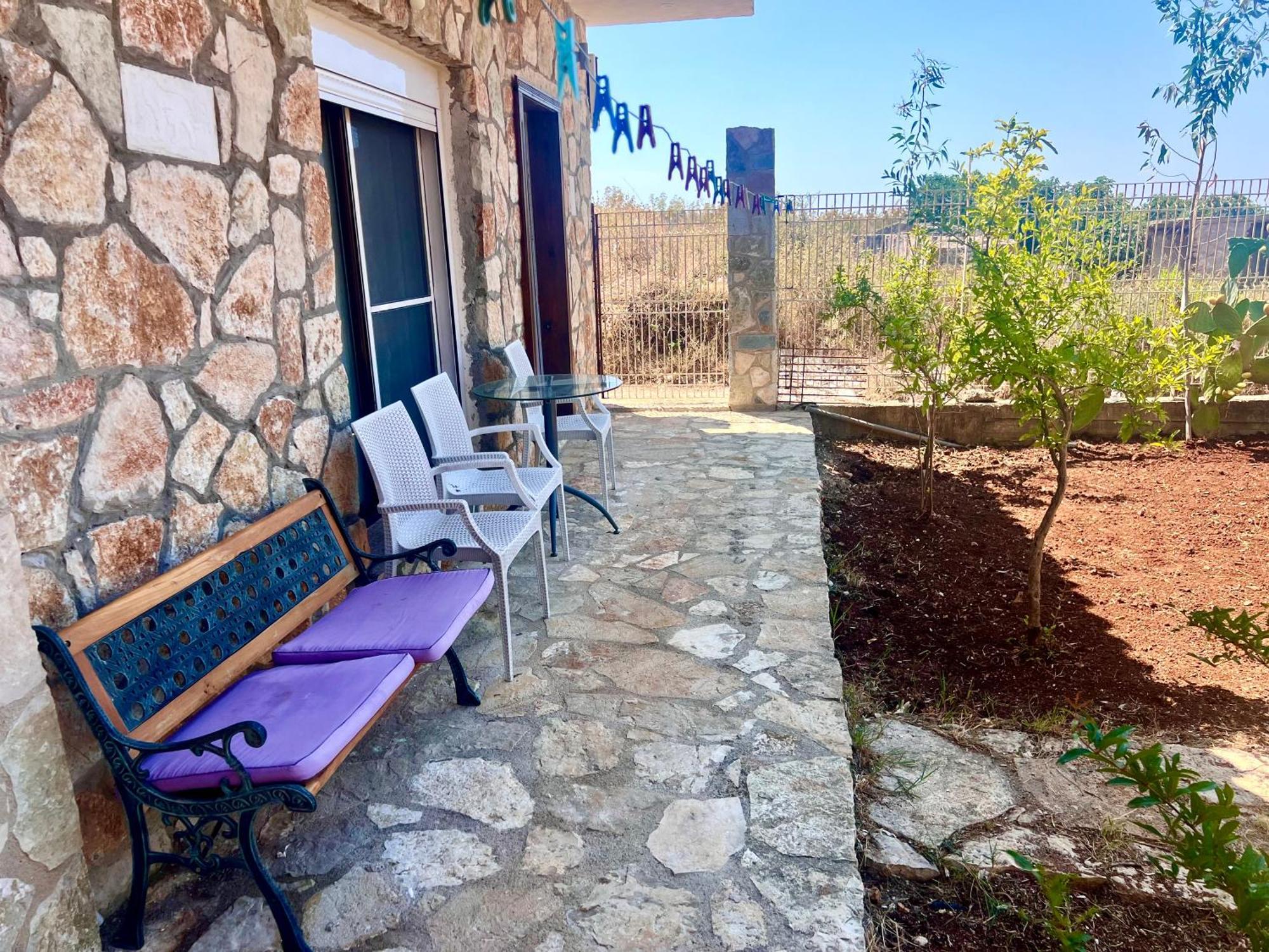 Jardin Miraculeux Hotel Himare Bagian luar foto